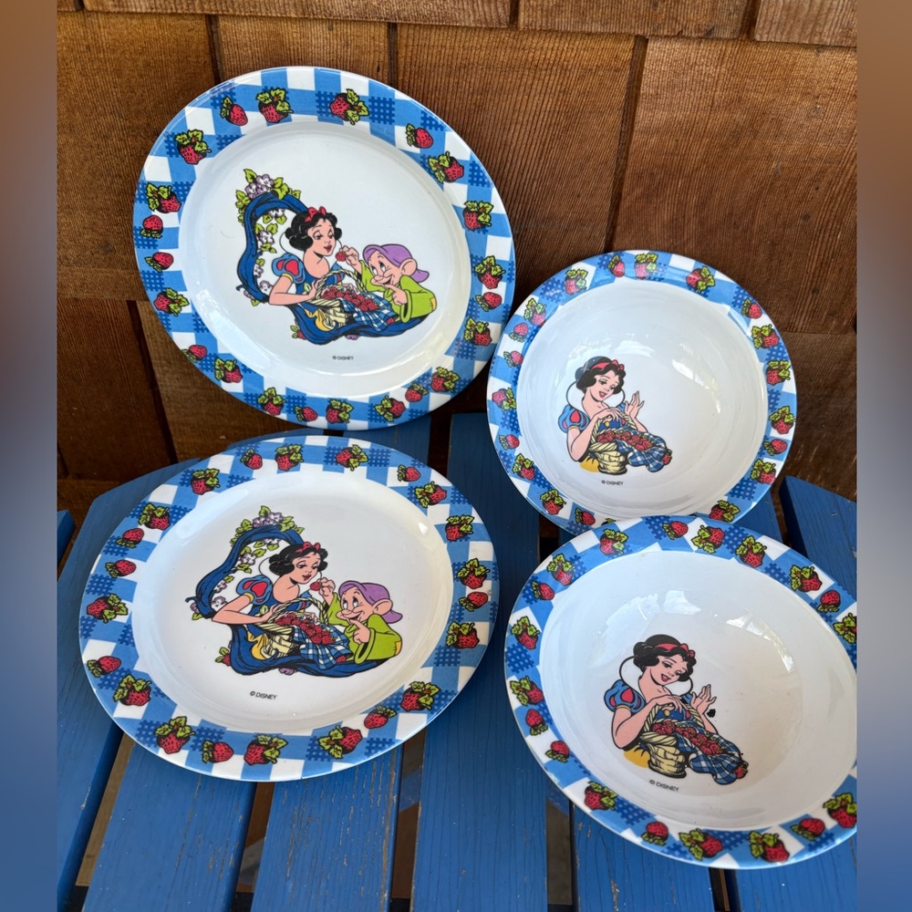 Vintage Selandia Walt Disney Snow White Dinner Plate And Bowls